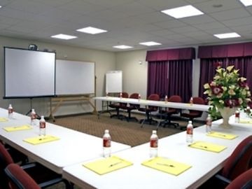 Best Western Clute Inn And Suites Экстерьер фото